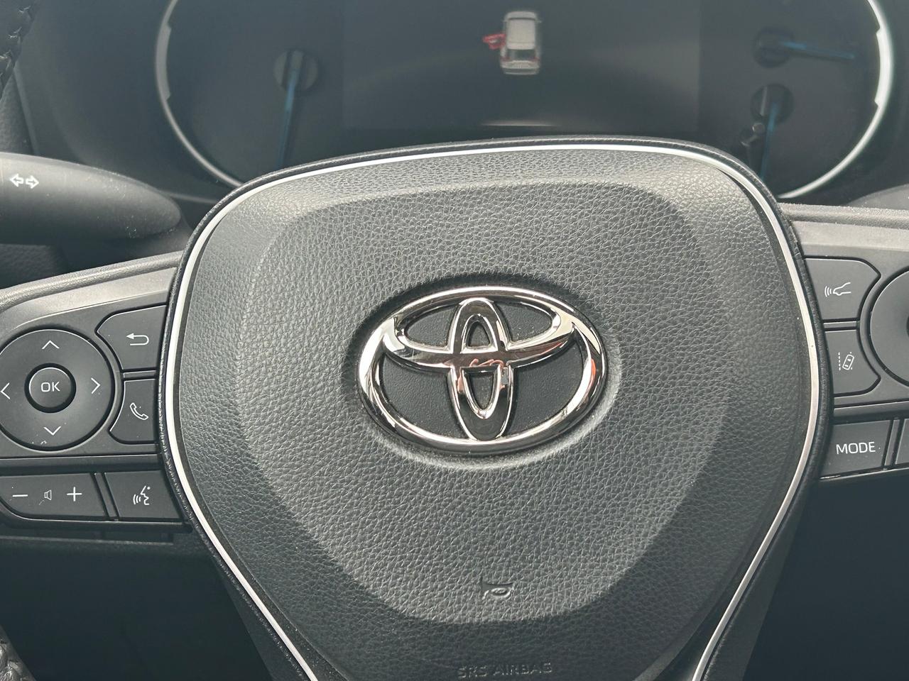 2023 Toyota RAV4 Hybrid XLE Photo