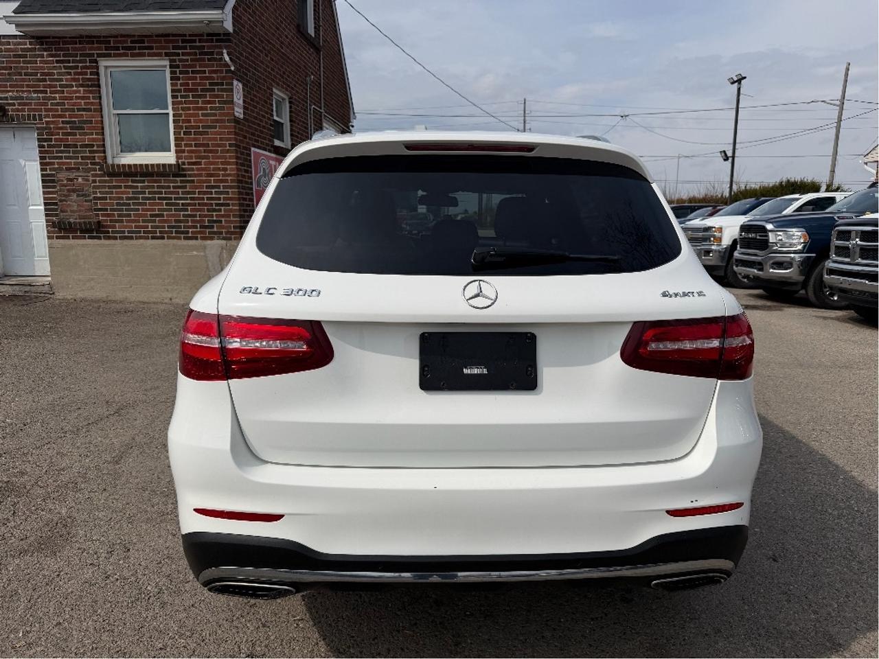 2019 Mercedes-Benz GLC 300 Clean CARFAX Photo