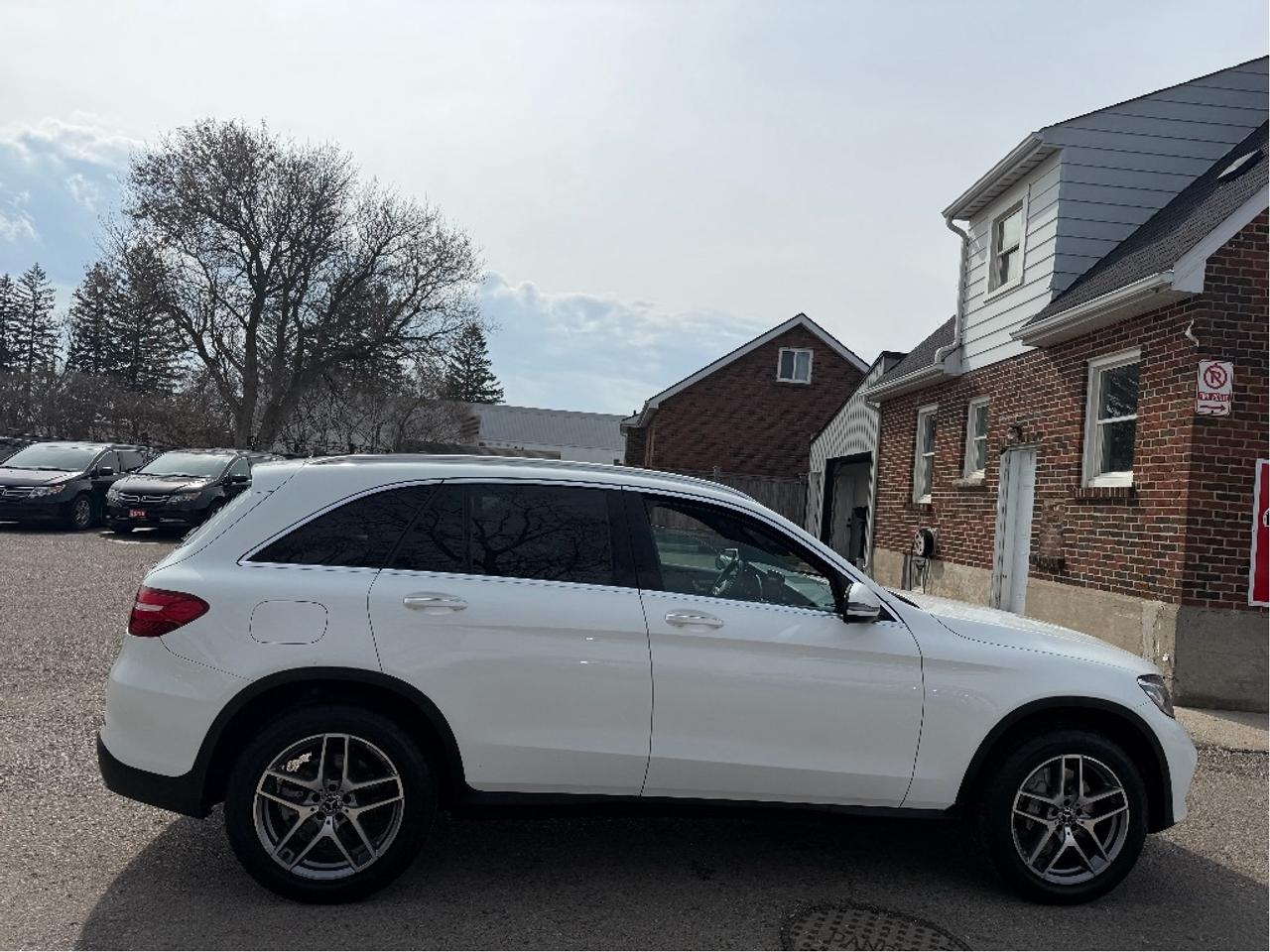 2019 Mercedes-Benz GLC 300 Clean CARFAX Photo