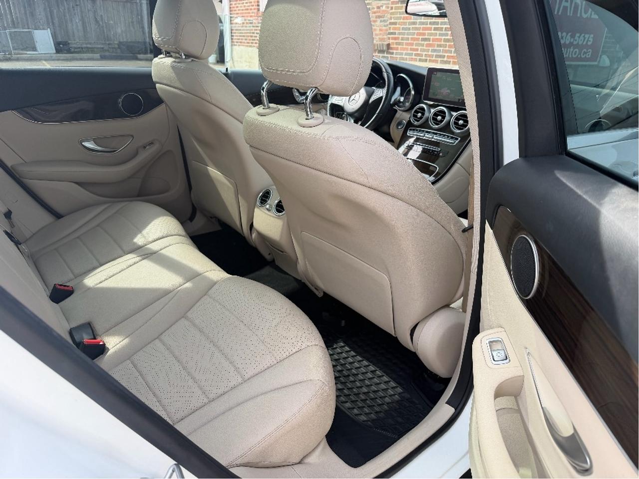 2019 Mercedes-Benz GLC 300 Clean CARFAX Photo