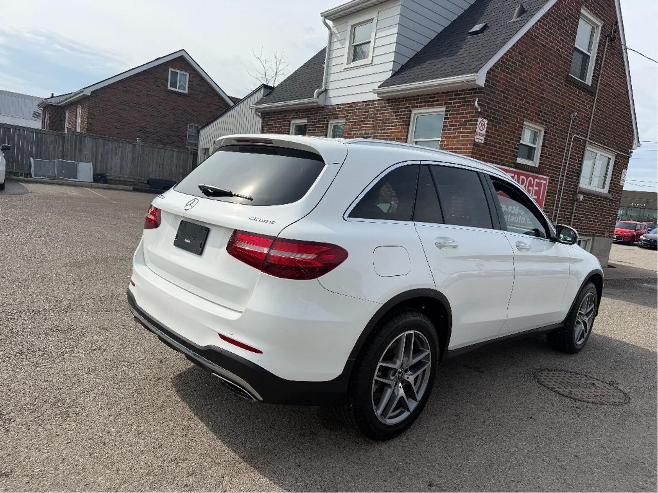 2019 Mercedes-Benz GLC 300 Clean CARFAX Photo