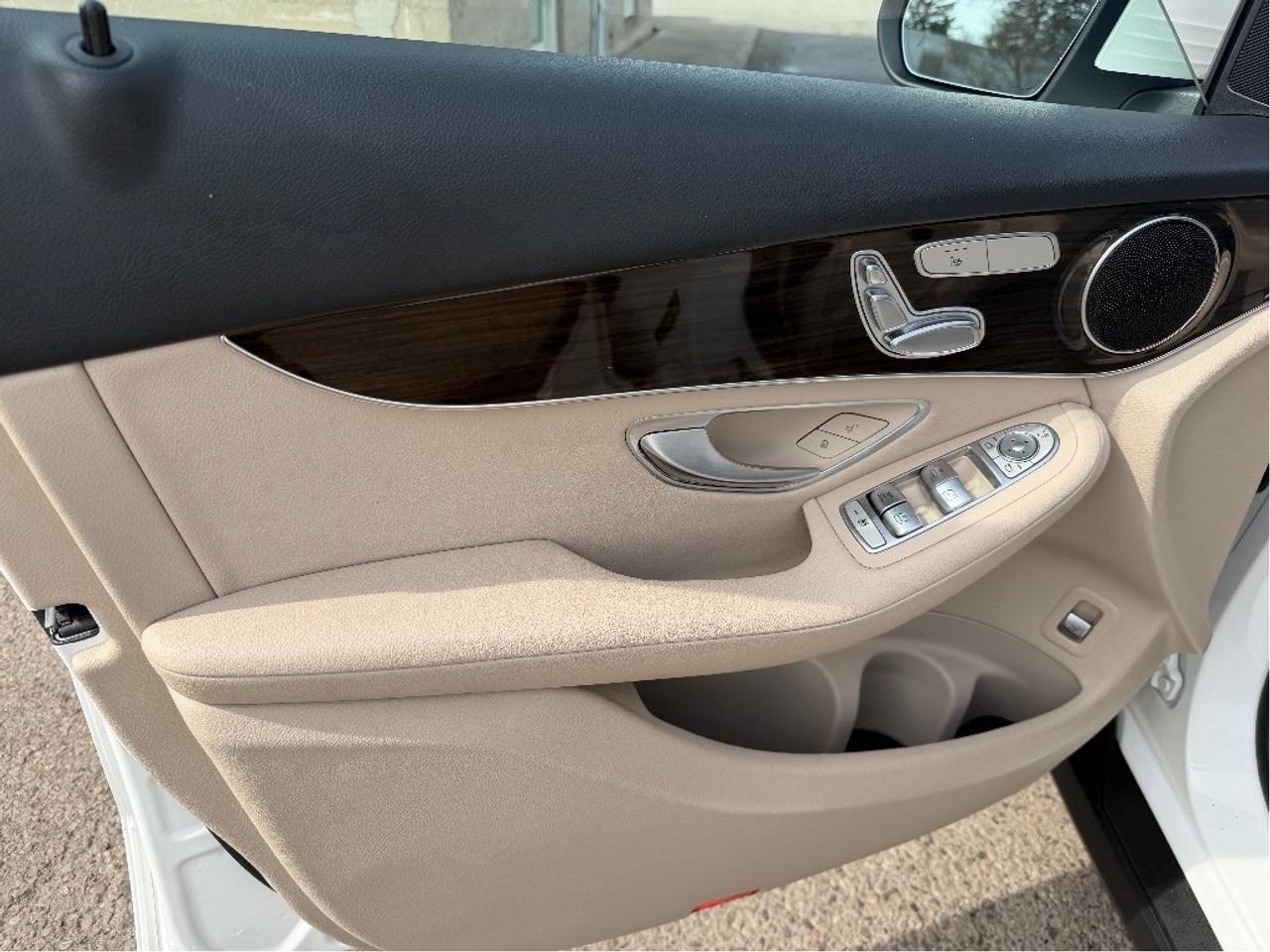 2019 Mercedes-Benz GLC 300 Clean CARFAX Photo