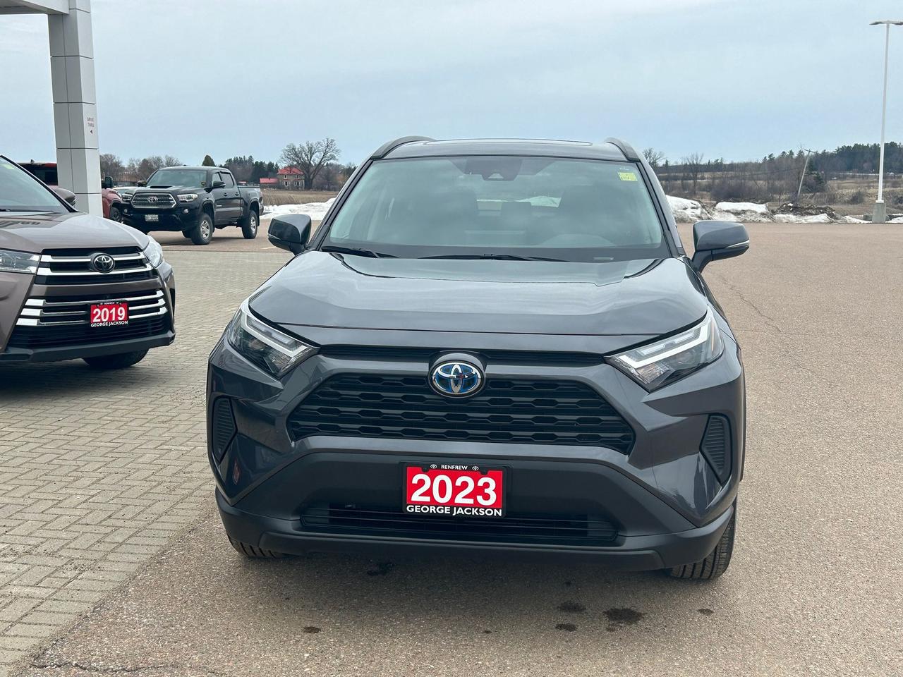 2023 Toyota RAV4 Hybrid XLE - Photo #1
