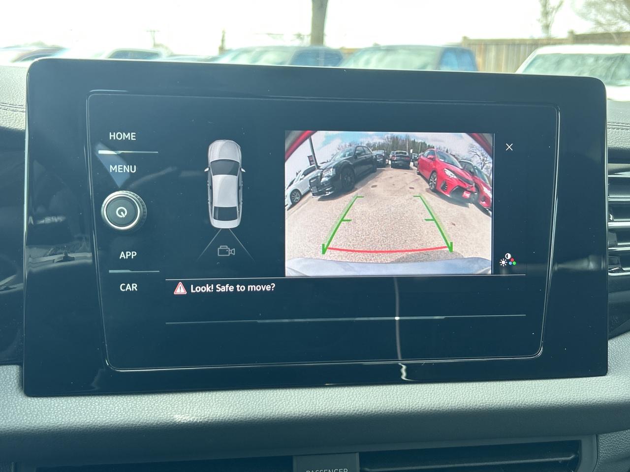 2025 Volkswagen Jetta TRENDLINE, CLEAN CARFAX, BACK UP CAMERA! - Photo #17