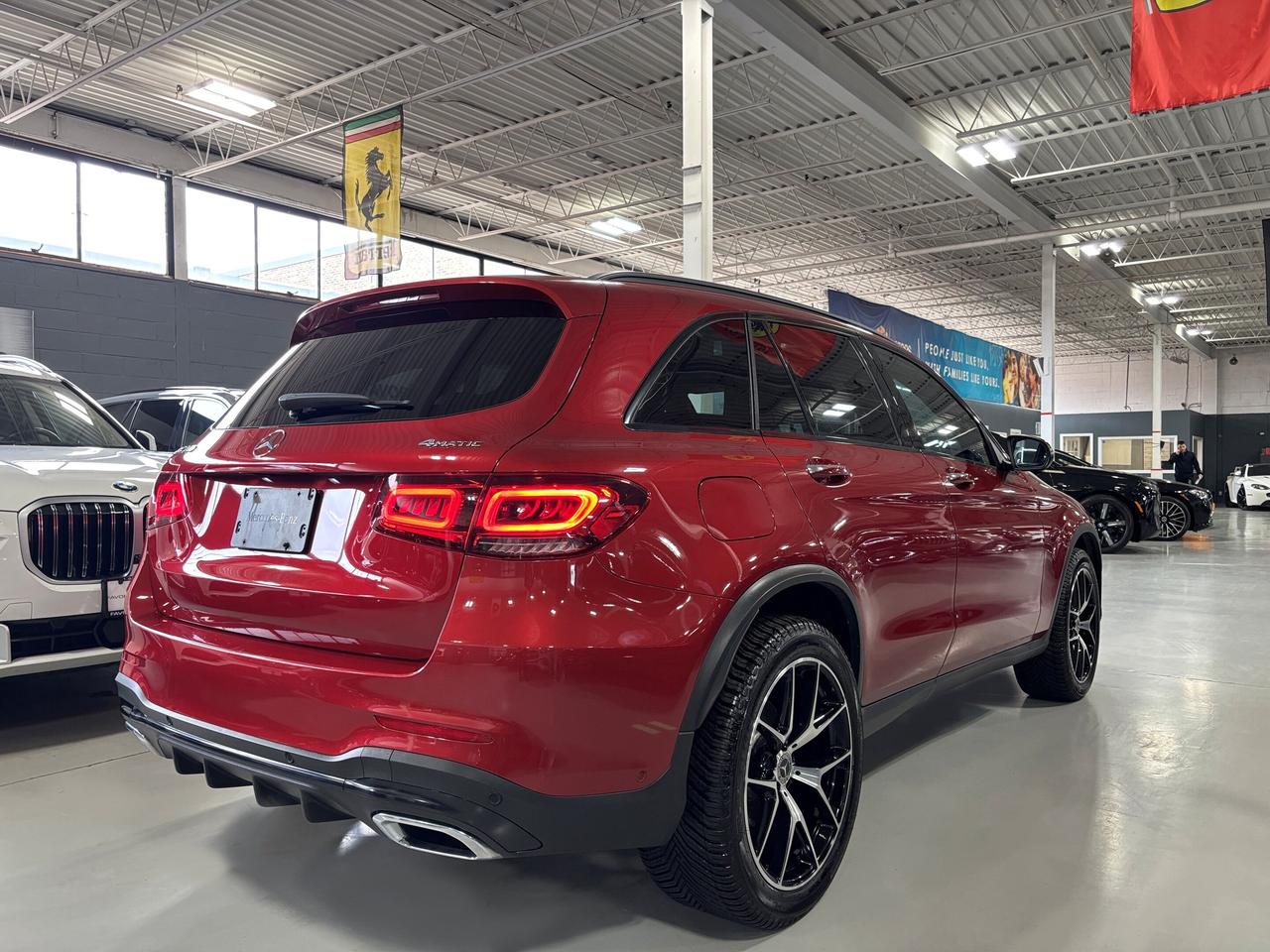 2021 Mercedes-Benz GLC GLC300|4MATIC|AMGPKG|NAV|HEADSUP|AMBIENT|WOOD|360| Photo4