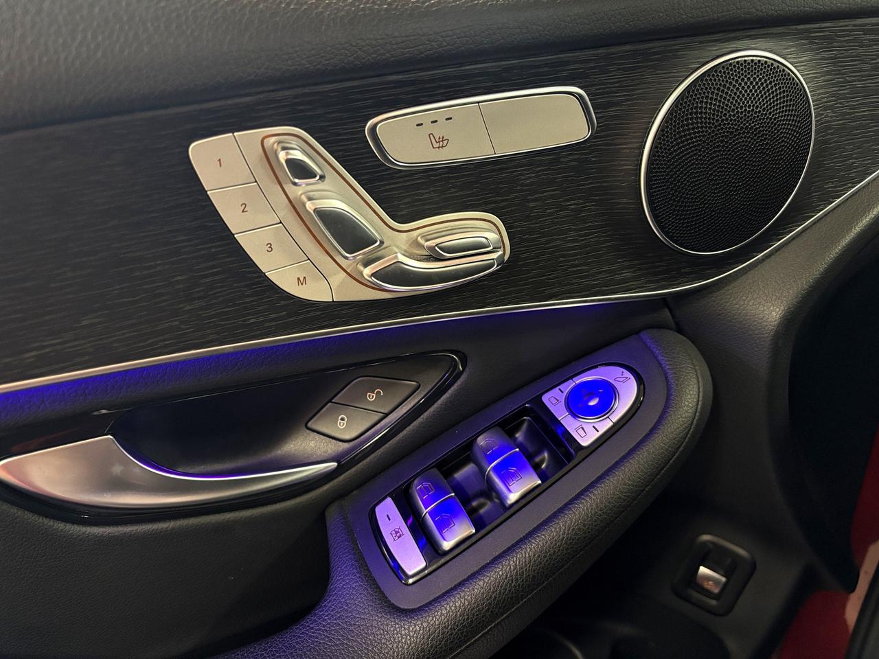 2021 Mercedes-Benz GLC GLC300|4MATIC|AMGPKG|NAV|HEADSUP|AMBIENT|WOOD|360| Photo