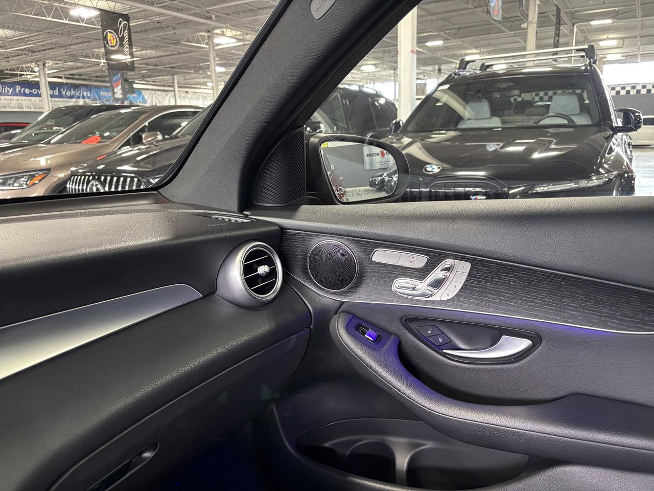 2021 Mercedes-Benz GLC GLC300|4MATIC|AMGPKG|NAV|HEADSUP|AMBIENT|WOOD|360| Photo