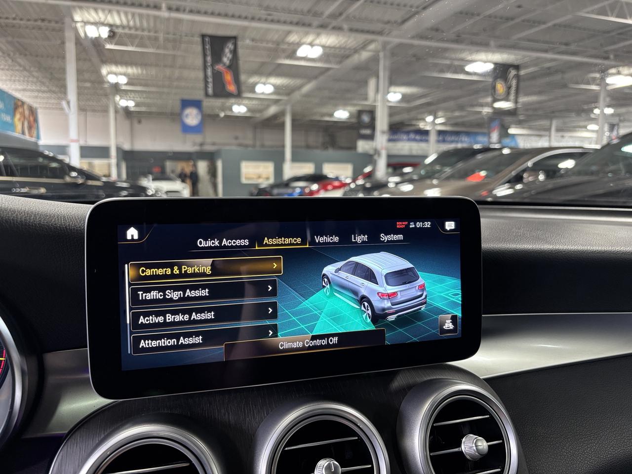 2021 Mercedes-Benz GLC GLC300|4MATIC|AMGPKG|NAV|HEADSUP|AMBIENT|WOOD|360| Photo
