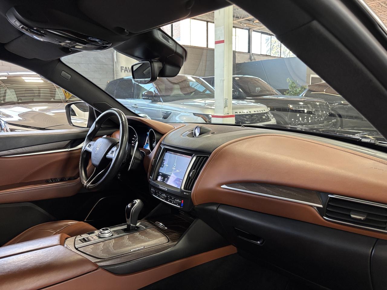 2017 Maserati Levante S AWD|NAV|WOOD|CARAMELSEATS|PANOROOF|360CAM|+++ Photo