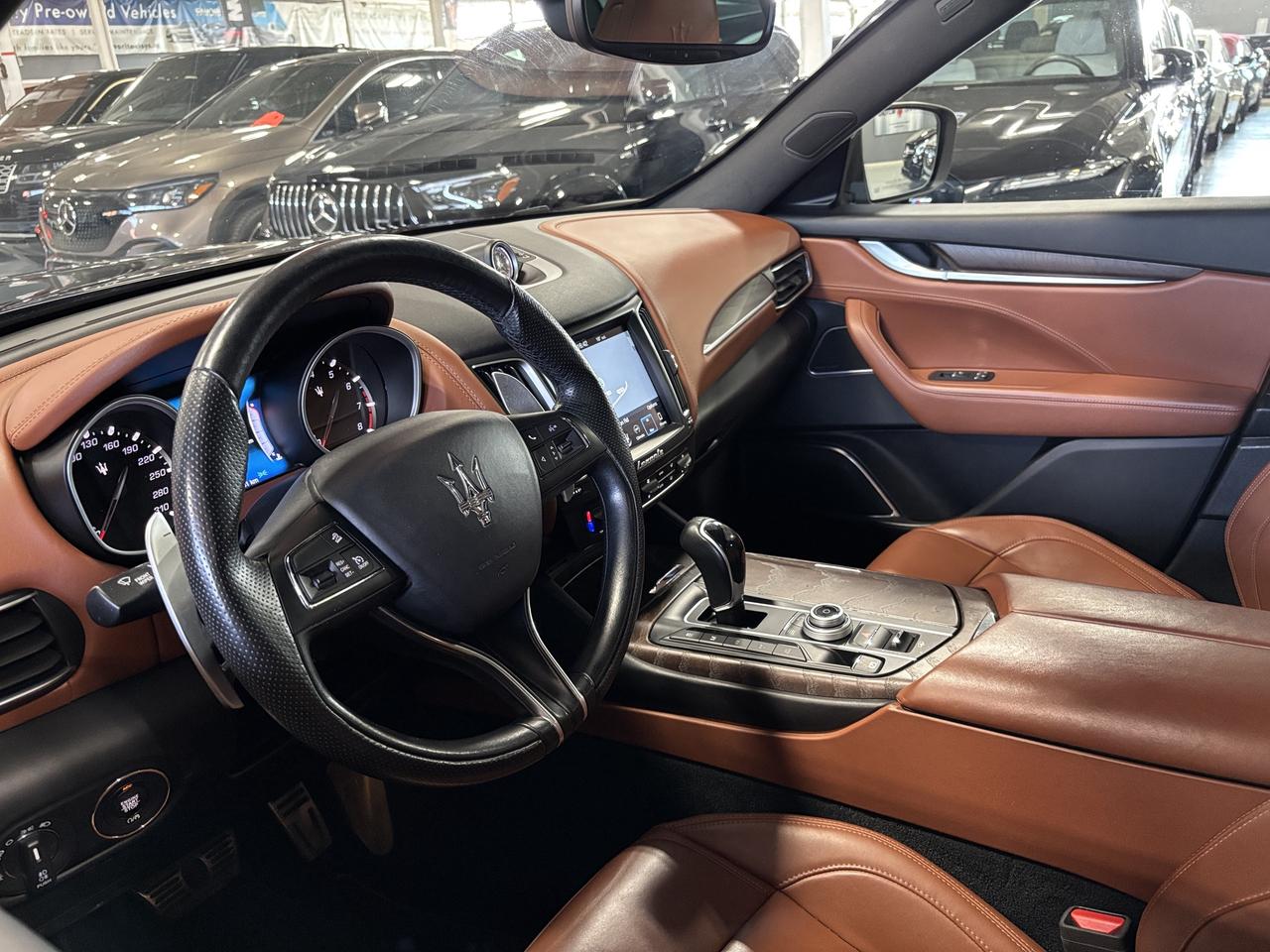 2017 Maserati Levante S AWD|NAV|WOOD|CARAMELSEATS|PANOROOF|360CAM|+++ Photo