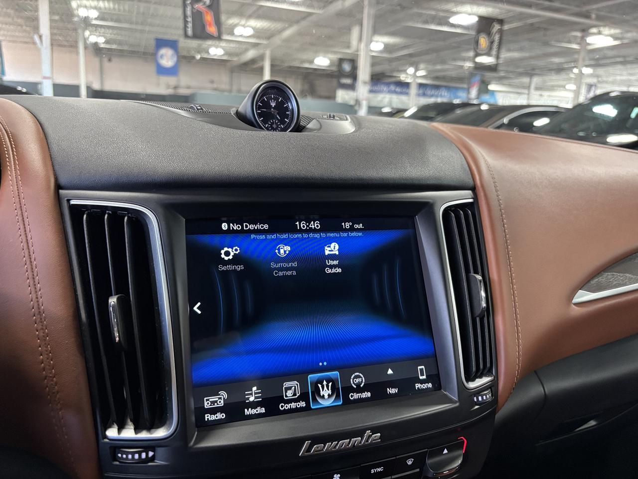 2017 Maserati Levante S AWD|NAV|WOOD|CARAMELSEATS|PANOROOF|360CAM|+++ Photo