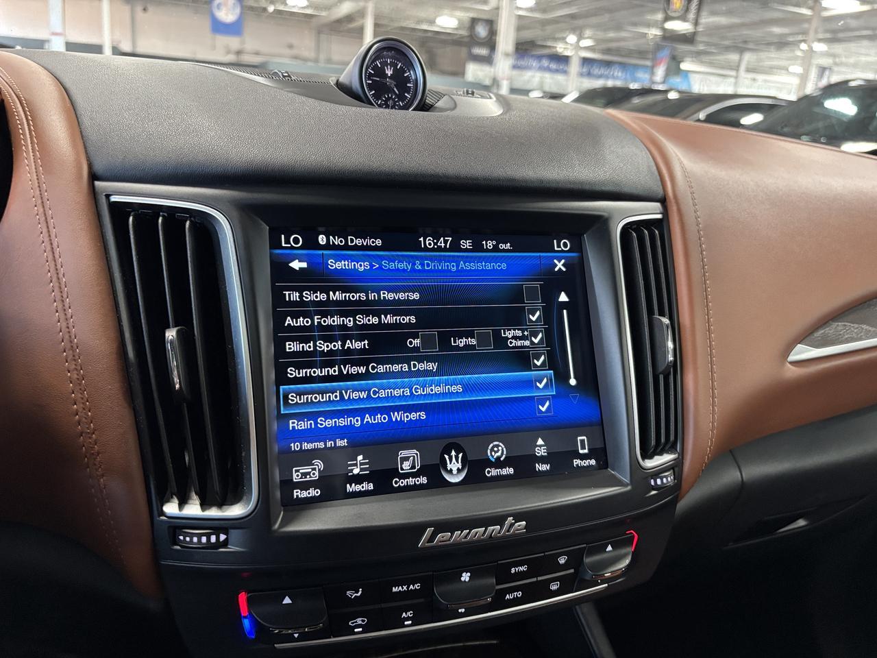 2017 Maserati Levante S AWD|NAV|WOOD|CARAMELSEATS|PANOROOF|360CAM|+++ Photo