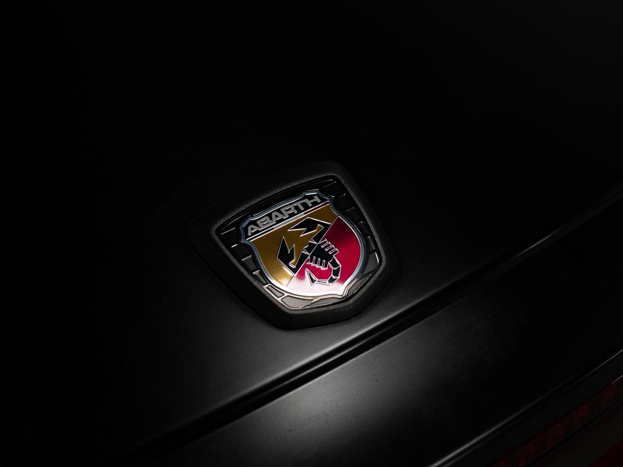 2017 Fiat 124 Spider ABARTH | CONVERTIBLE | NAV Photo