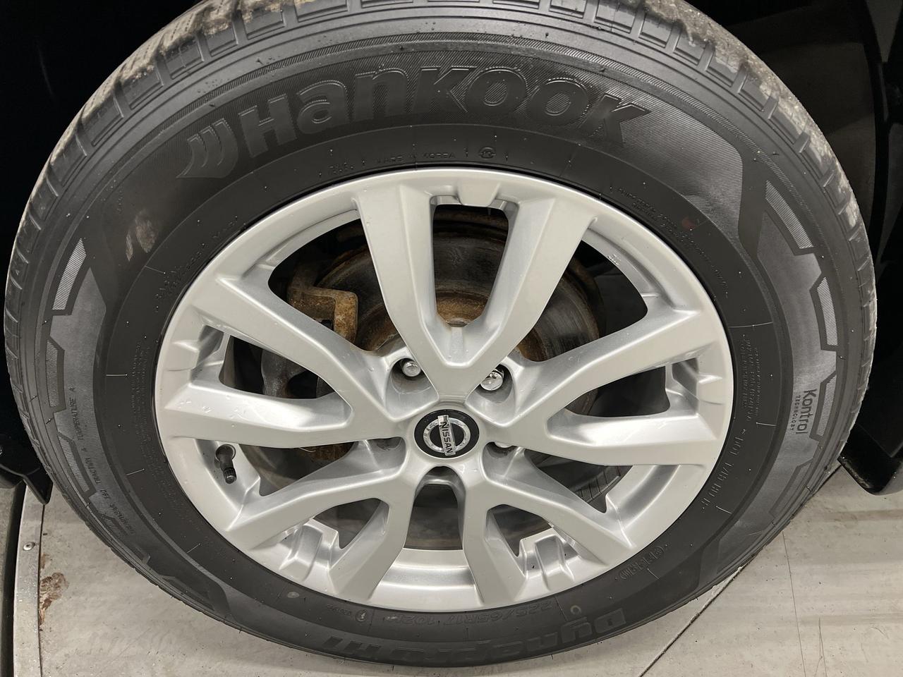 2019 Nissan Rogue SV AWD | HTD SEATS | CARPLAY | REMOTE START | A/C Photo