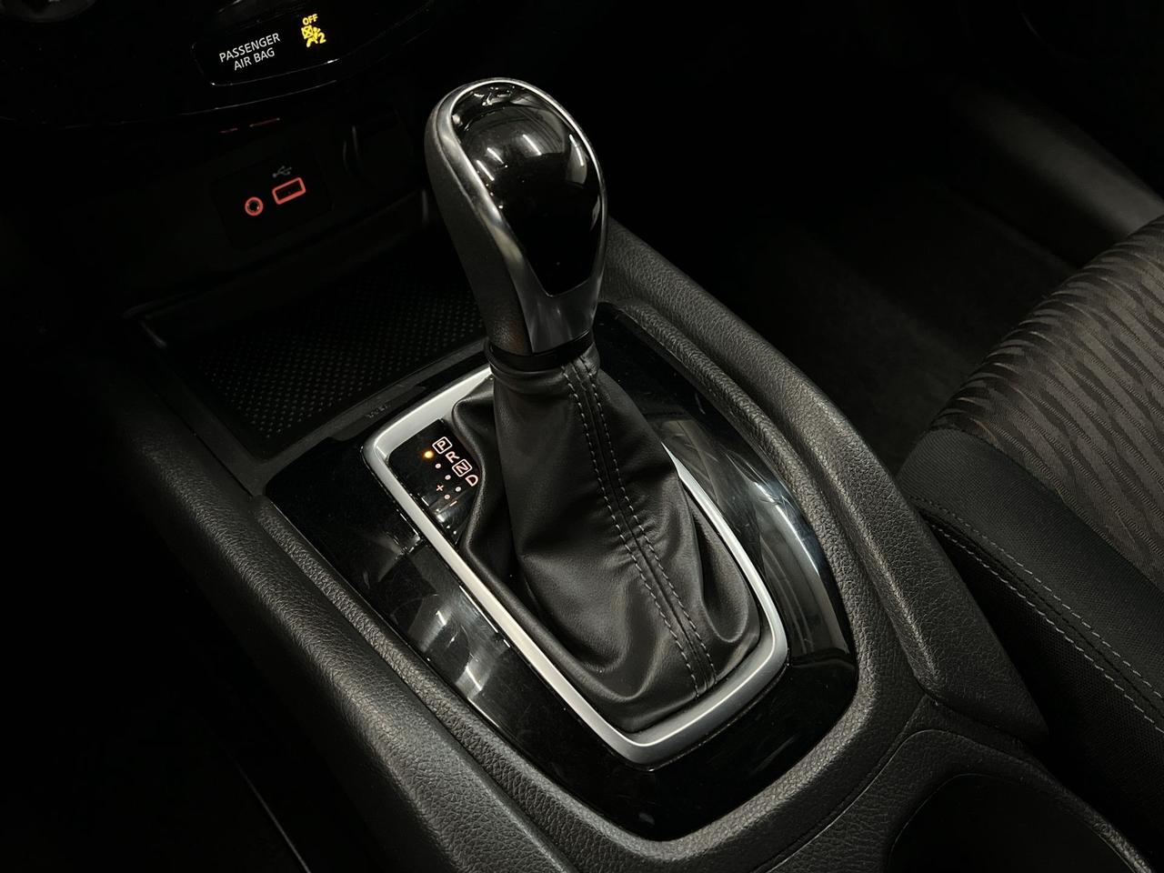 2019 Nissan Rogue SV AWD | HTD SEATS | CARPLAY | REMOTE START | A/C Photo