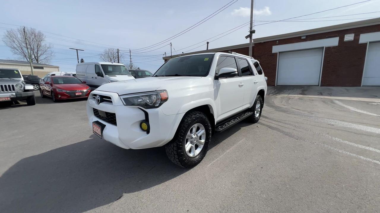 2020 Toyota 4Runner 4X4 | 7-PASS | HTD LEATHER | SUNROOF | CARPLAY Photo3