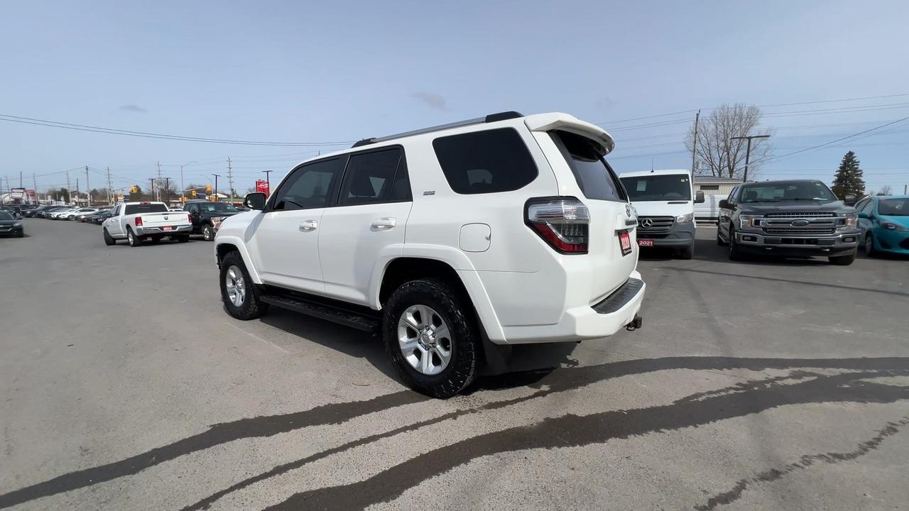 2020 Toyota 4Runner 4X4 | 7-PASS | HTD LEATHER | SUNROOF | CARPLAY Photo
