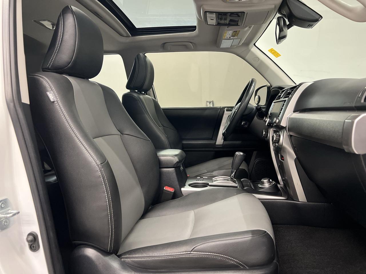 2020 Toyota 4Runner 4X4 | 7-PASS | HTD LEATHER | SUNROOF | CARPLAY Photo