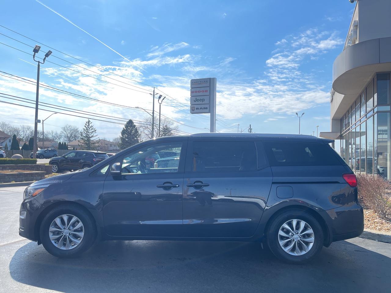 2019 Kia Sedona Plus Photo