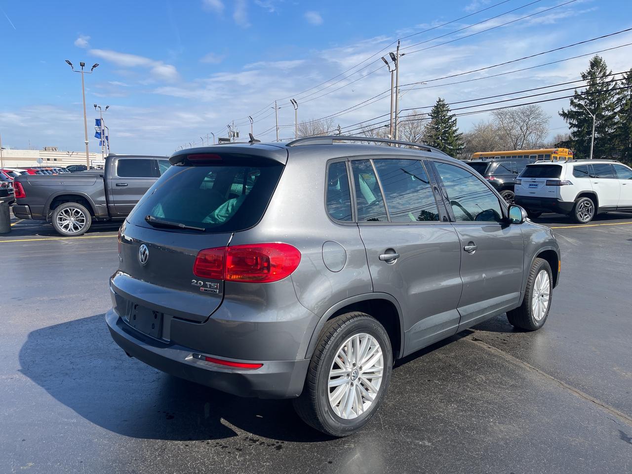 2016 Volkswagen Tiguan AS IS Photo