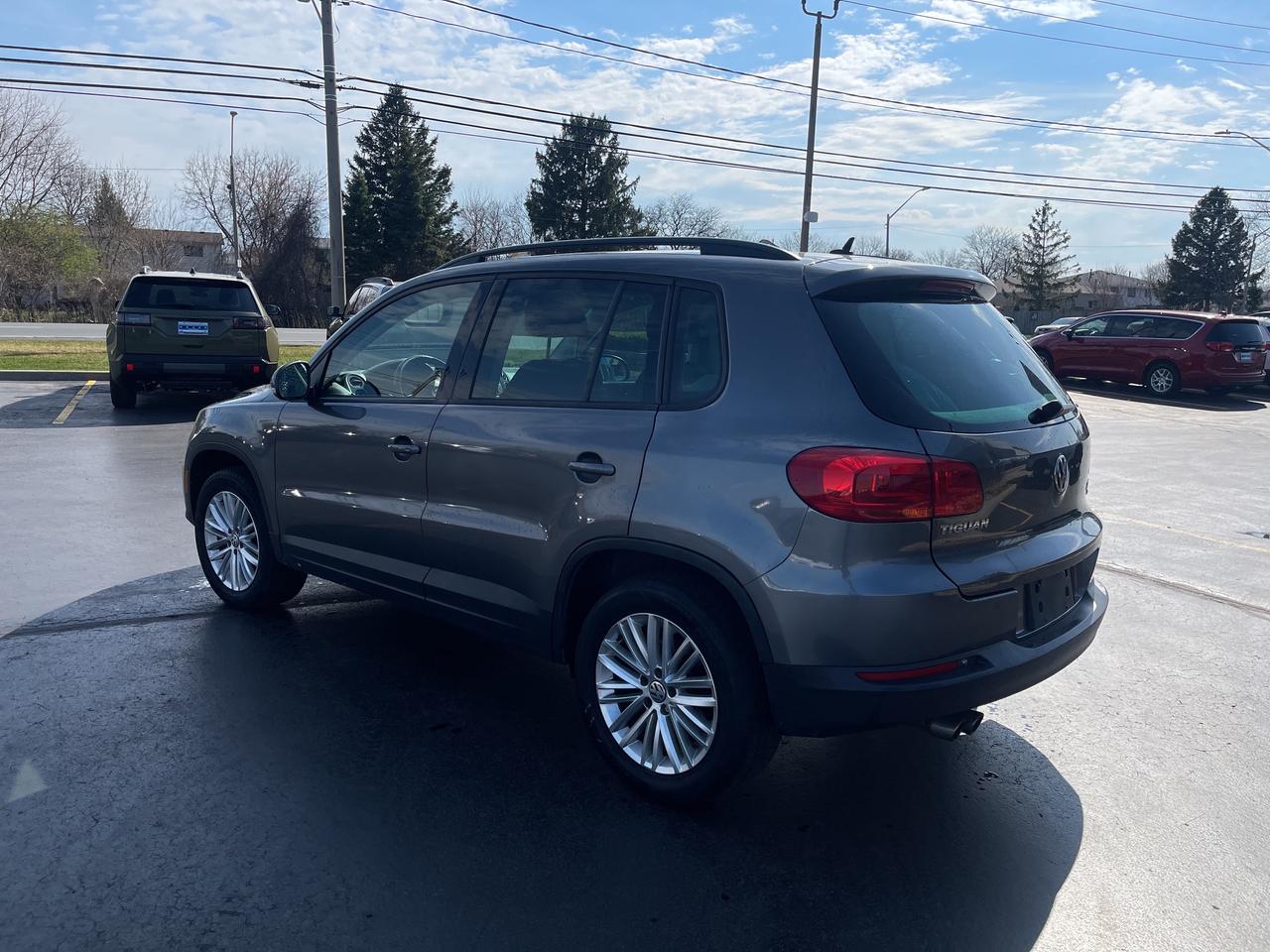 2016 Volkswagen Tiguan AS IS Photo