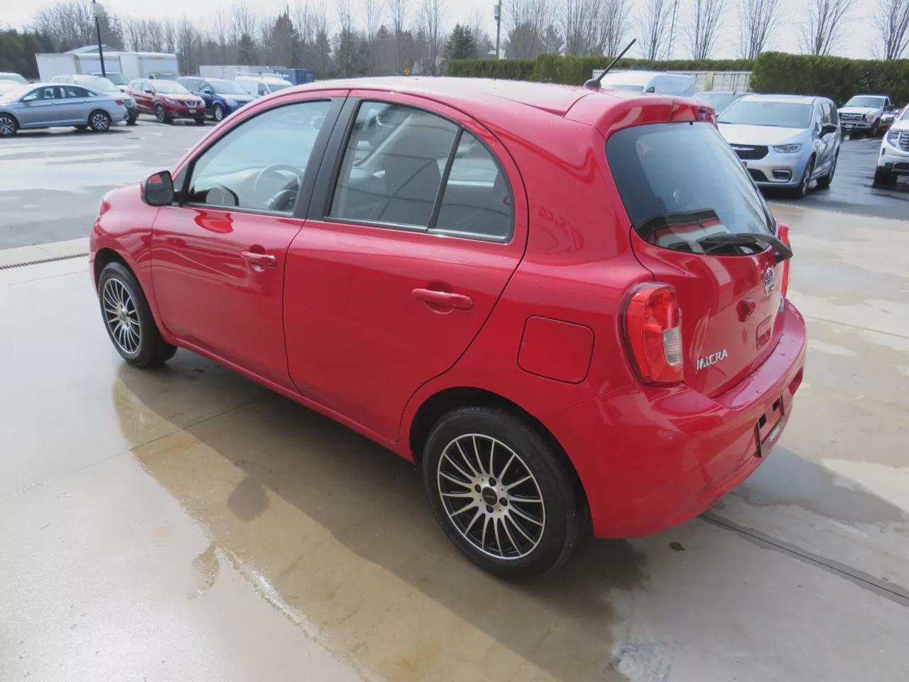 2015 Nissan Micra S Photo