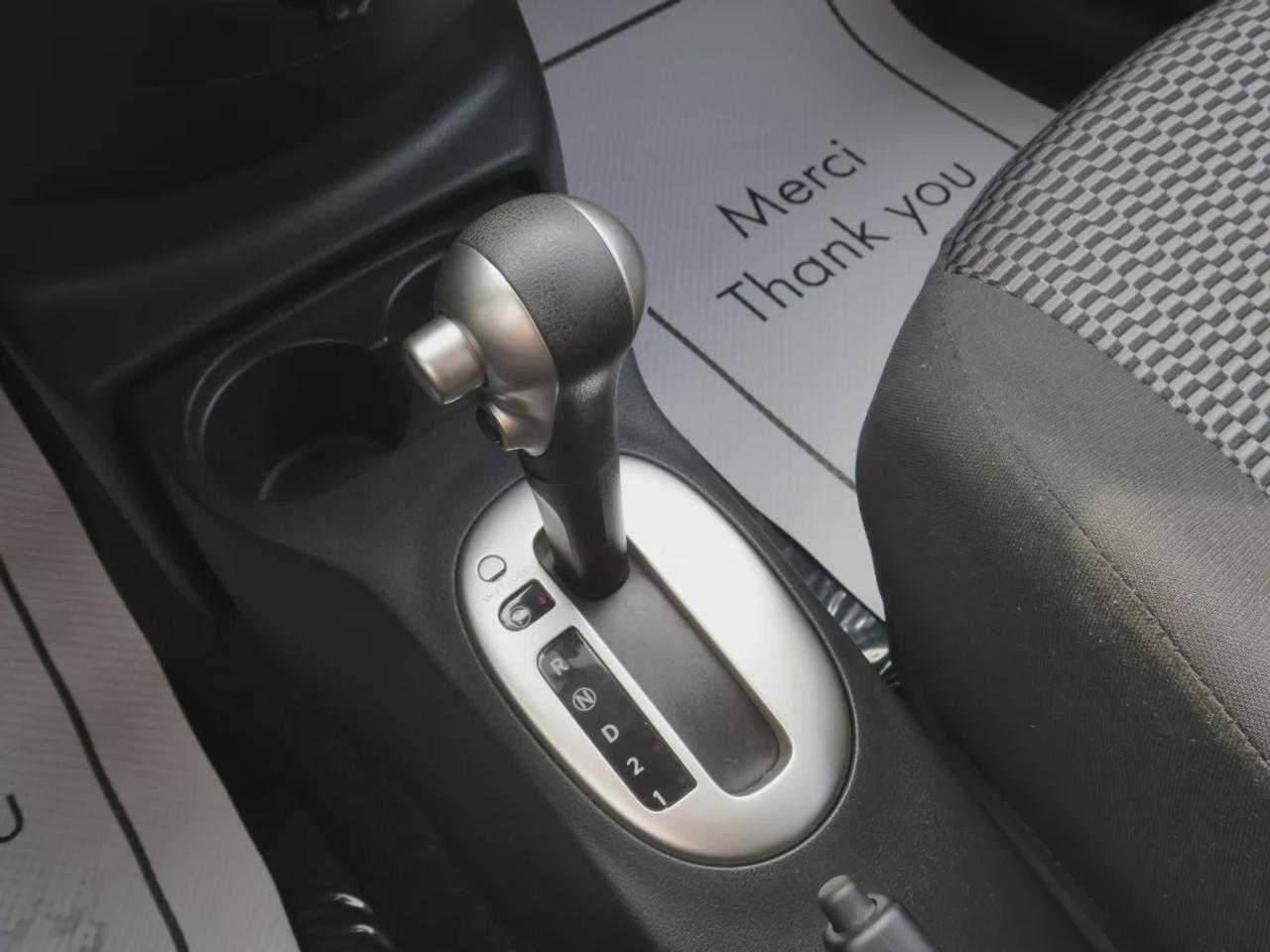 2015 Nissan Micra S Photo