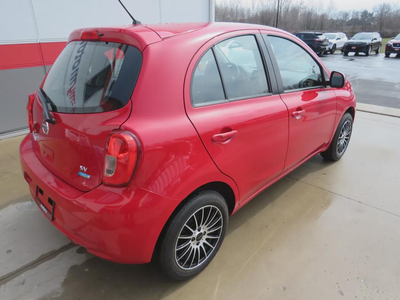 2015 Nissan Micra S Photo