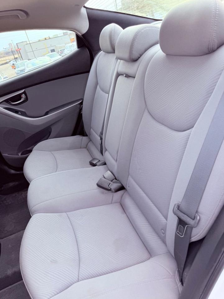2013 Hyundai Elantra 4dr  Automatic GL *Ltd Avail* Photo