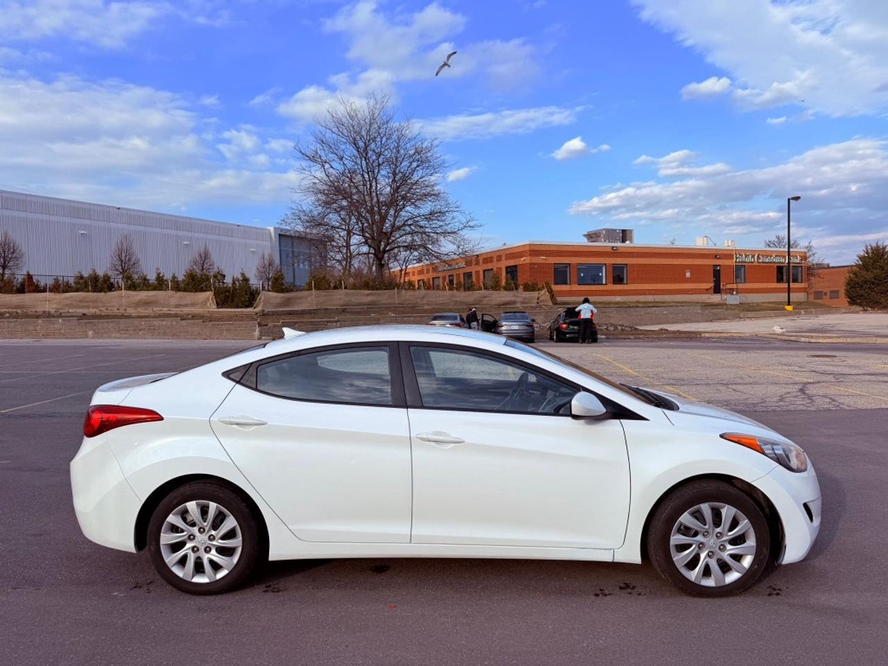 2013 Hyundai Elantra 4dr  Automatic GL *Ltd Avail* Photo