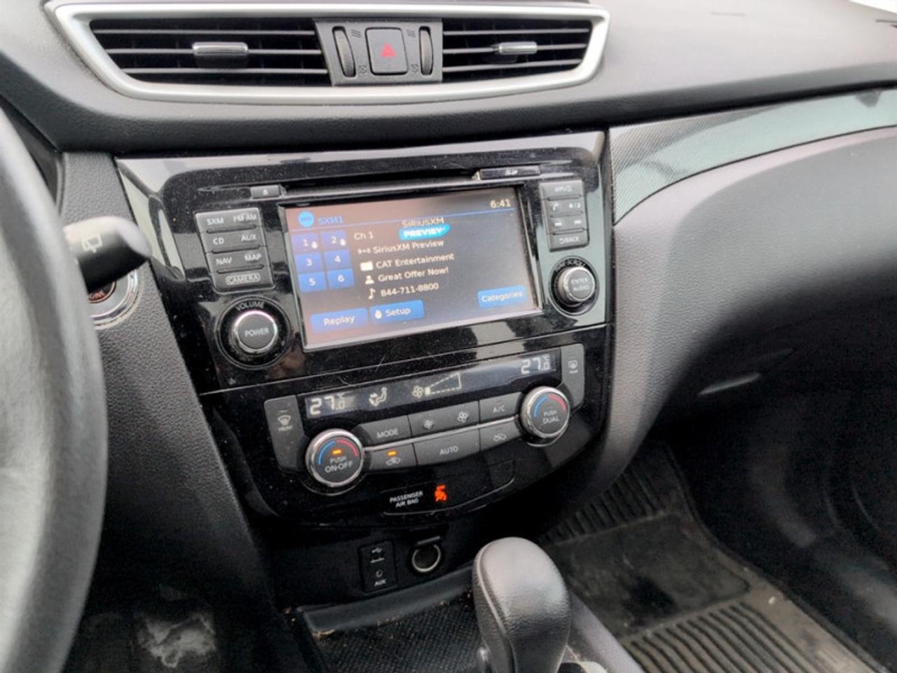 2016 Nissan Rogue SL Photo