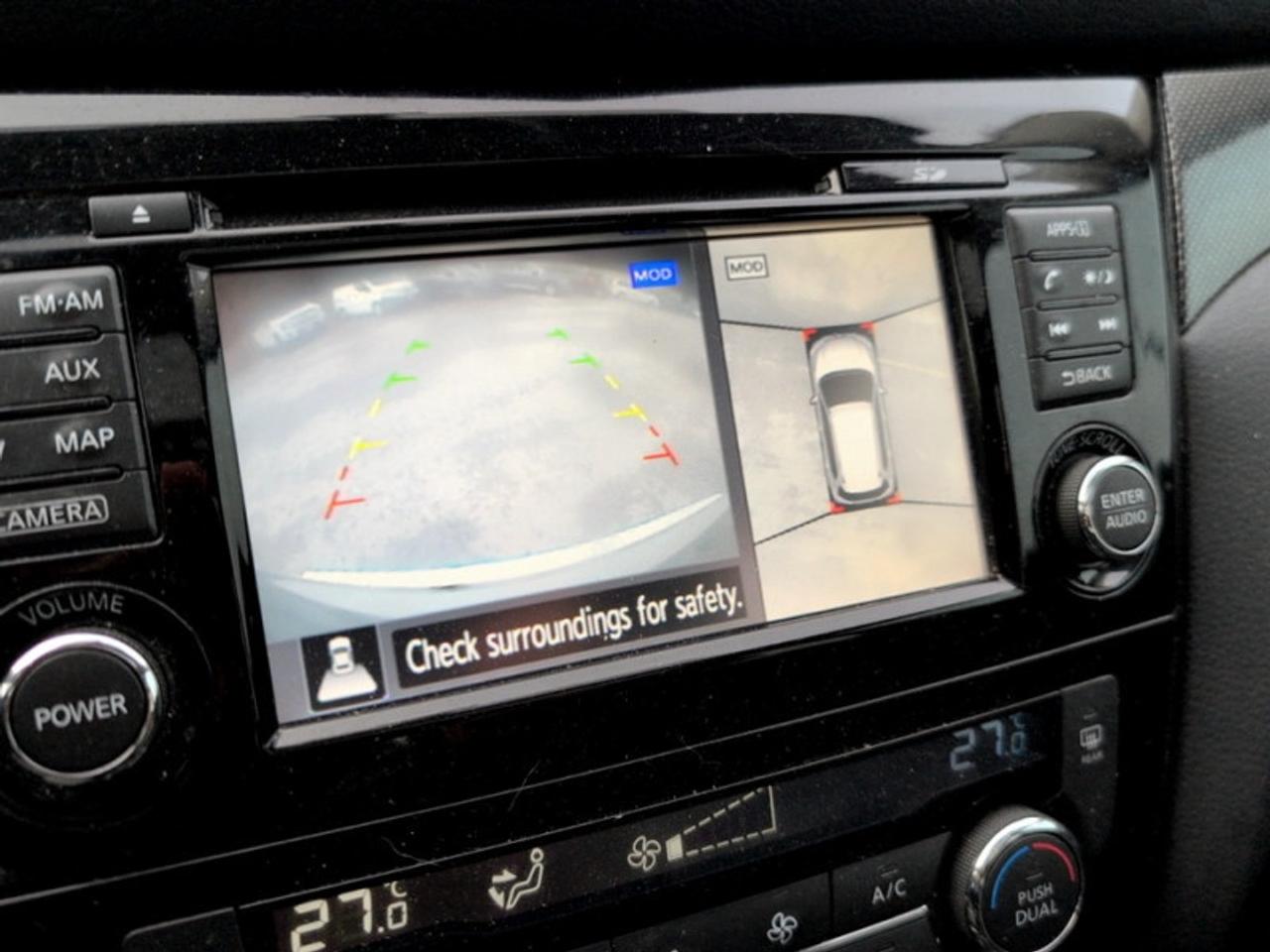 2016 Nissan Rogue SL Photo