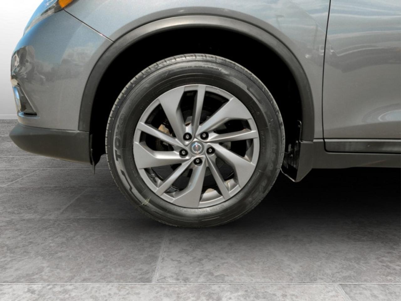 2016 Nissan Rogue SL  **PREMIUM PACKAGE** Photo