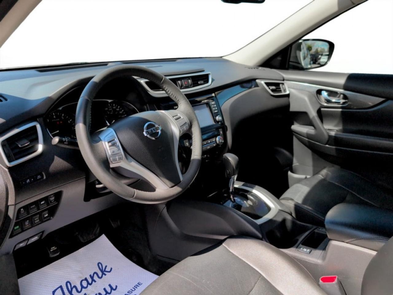 2016 Nissan Rogue SL  **PREMIUM PACKAGE** Photo
