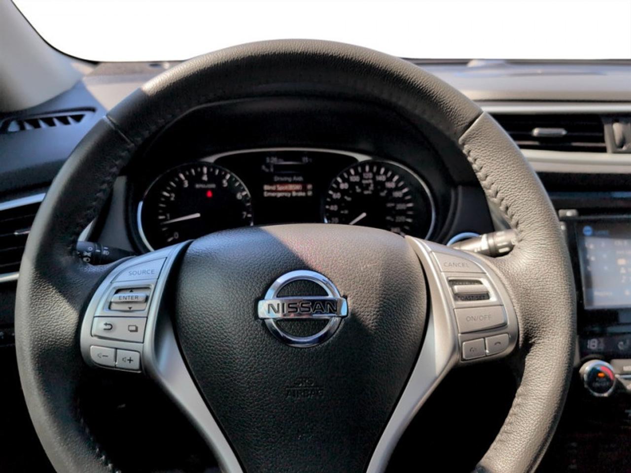 2016 Nissan Rogue SL  **PREMIUM PACKAGE** Photo