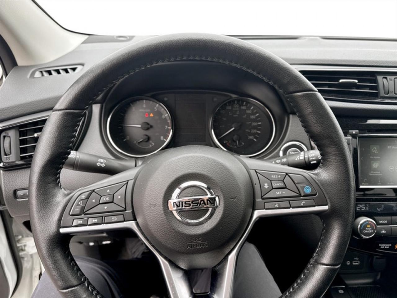 2020 Nissan Qashqai AWD SL  **LOW KMS - CLEAN CARFAX** Photo