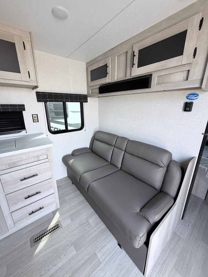 2024 KZ sportsman SE 260 BH Photo2