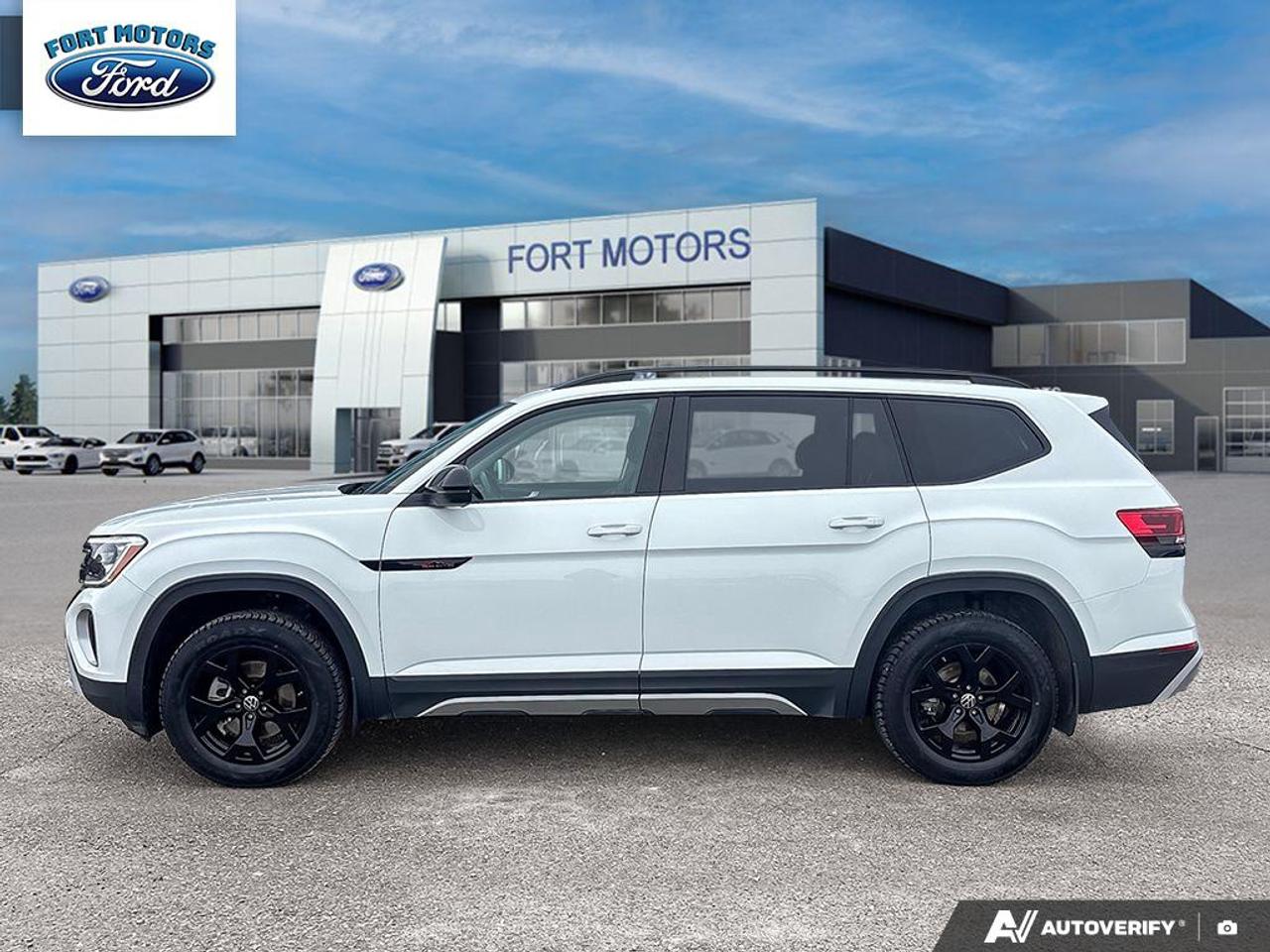 2025 Volkswagen Atlas Peak Edition Photo2
