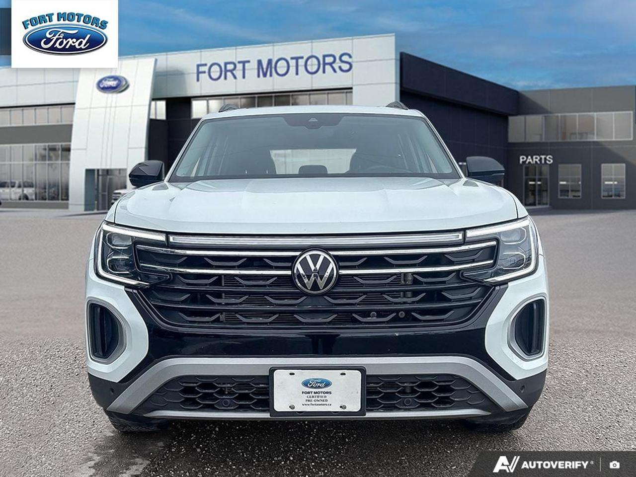 2025 Volkswagen Atlas Peak Edition Photo1