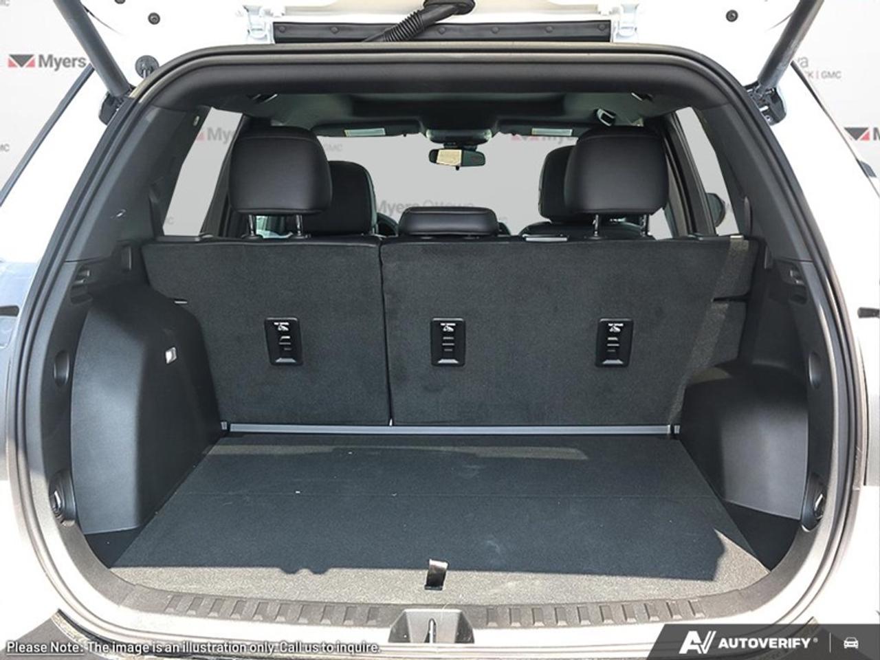 2026 GMC Terrain AT4  AT4, BLACK ROOF, AWD Photo