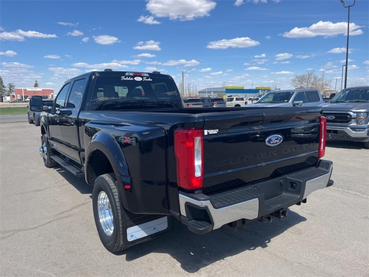 2026 Ford F-350 Super Duty XLT  - Running Boards Photo5