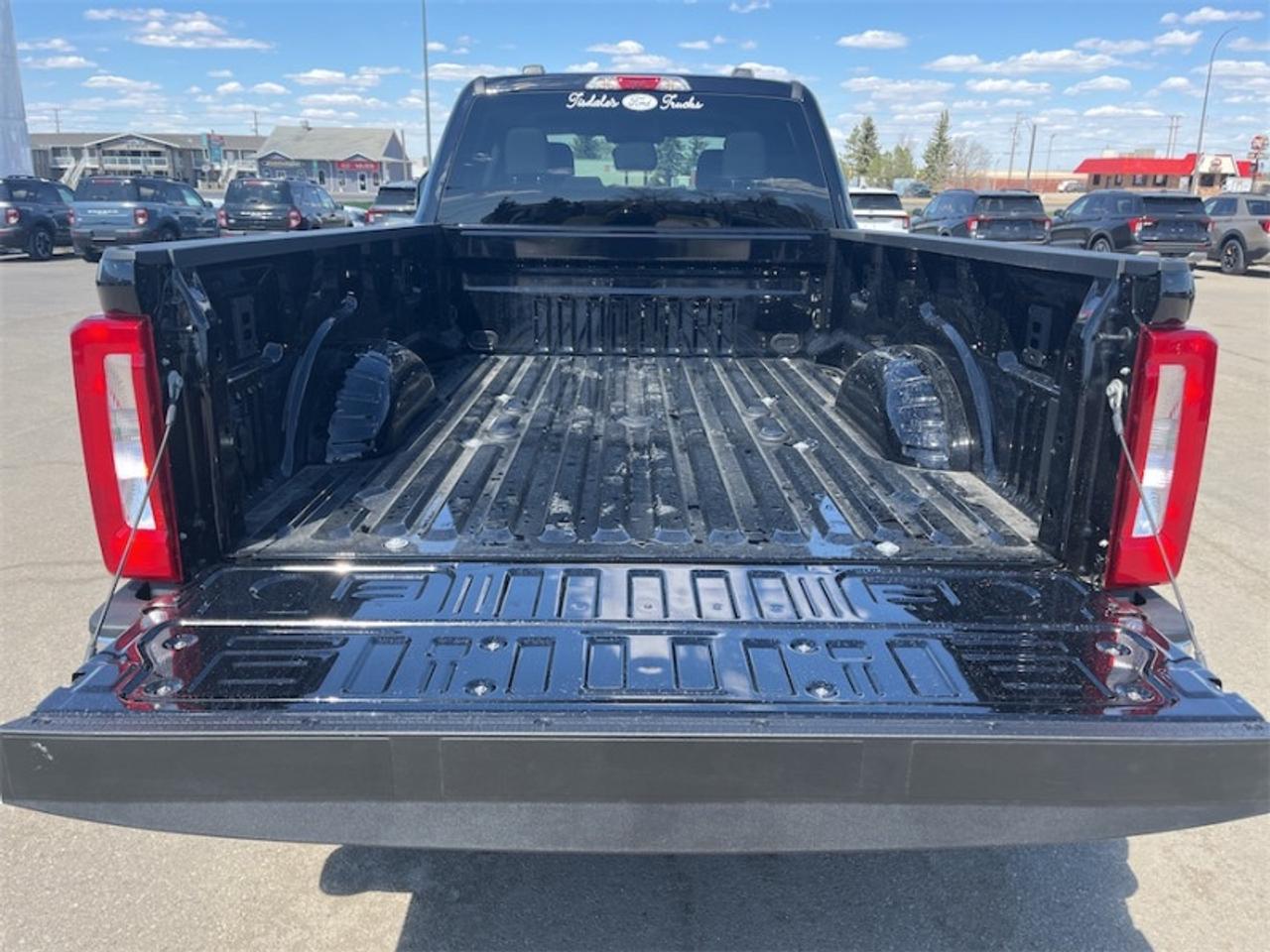 2026 Ford F-350 Super Duty XLT  - Running Boards Photo5