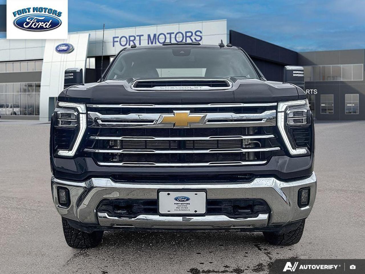 2024 Chevrolet Silverado 3500HD SILVERADO K3500 LTZ Photo1