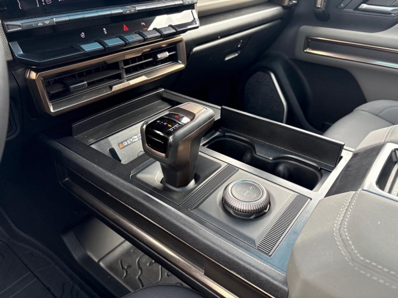 2024 GMC HUMMER EV Pickup 2X  - Low Mileage Photo