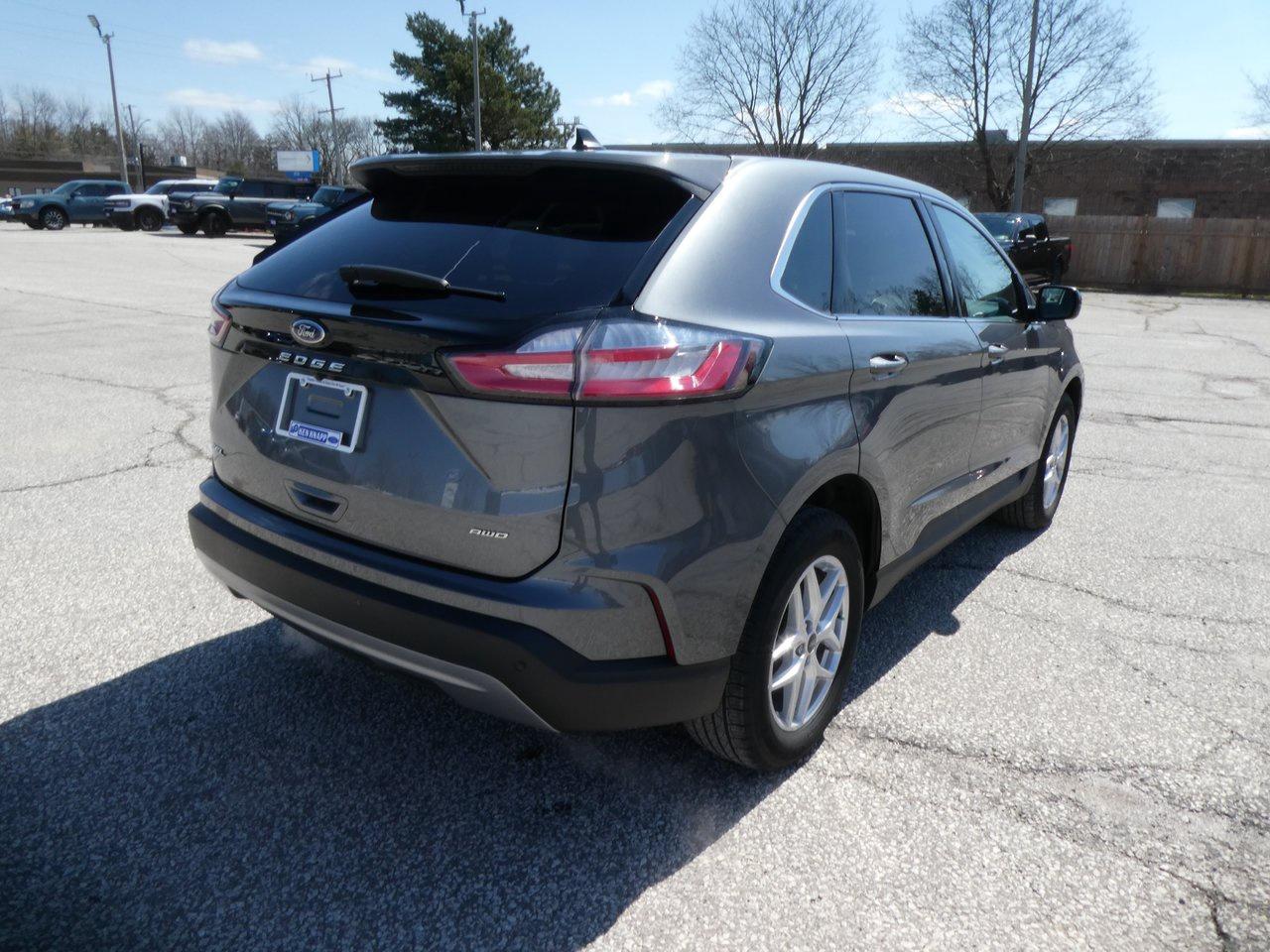 2024 Ford Edge SEL | Heated Seats | Backup Cam | Nav | Photo