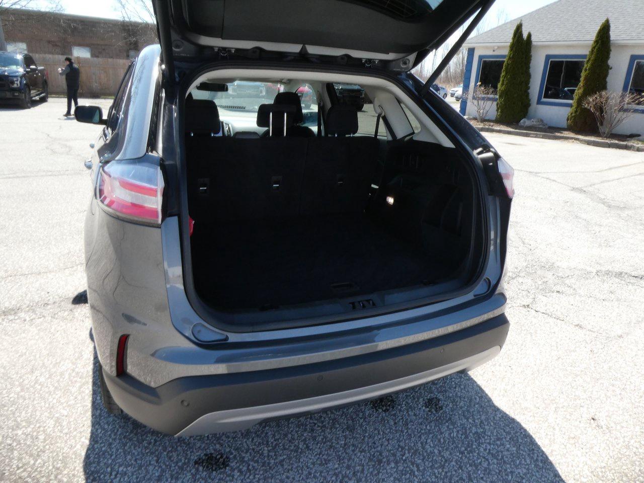 2024 Ford Edge SEL | Heated Seats | Backup Cam | Nav | Photo