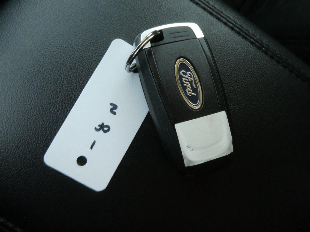 2024 Ford Edge SEL | Heated Seats | Backup Cam | Nav | Photo