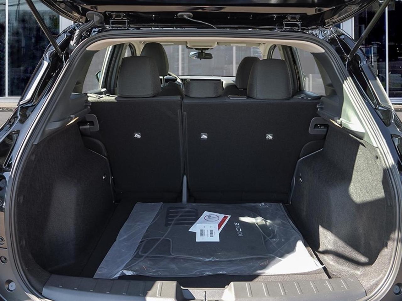 2026 Nissan Kicks S  - Heated Seats Photo