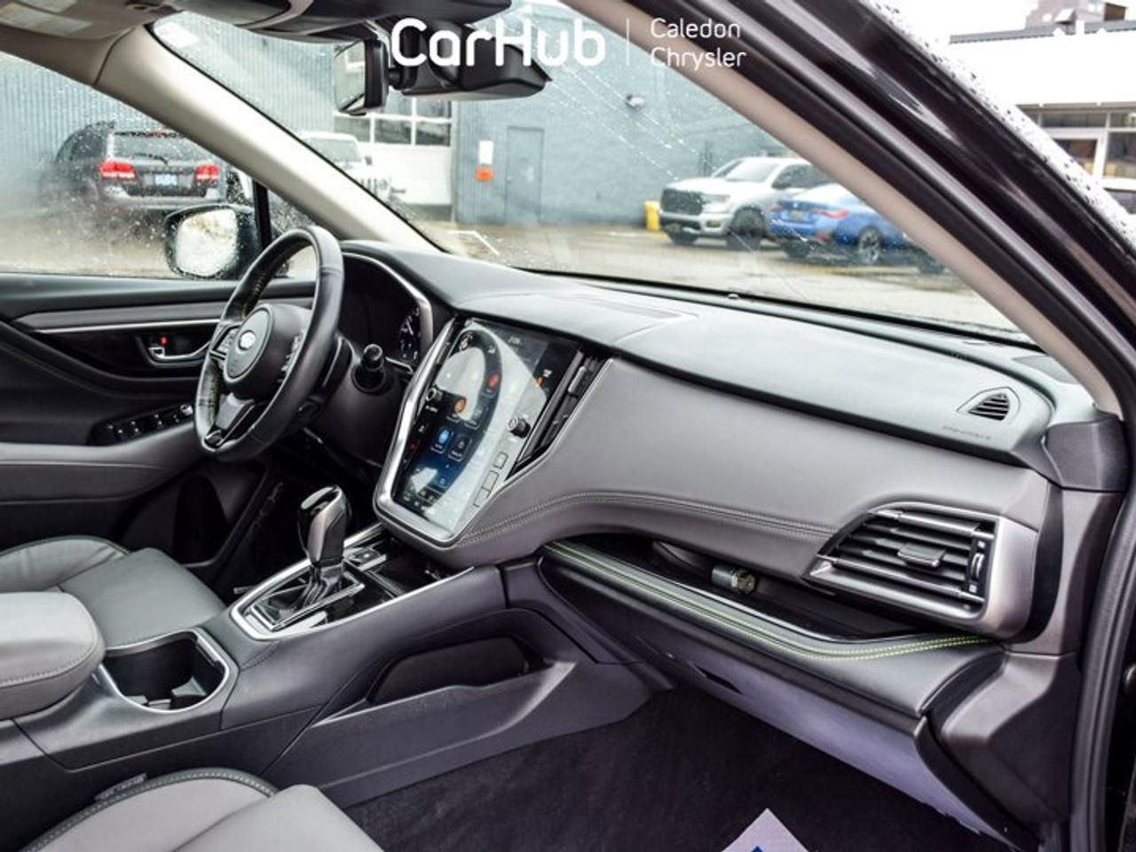 2025 Subaru Outback ONYX Photo