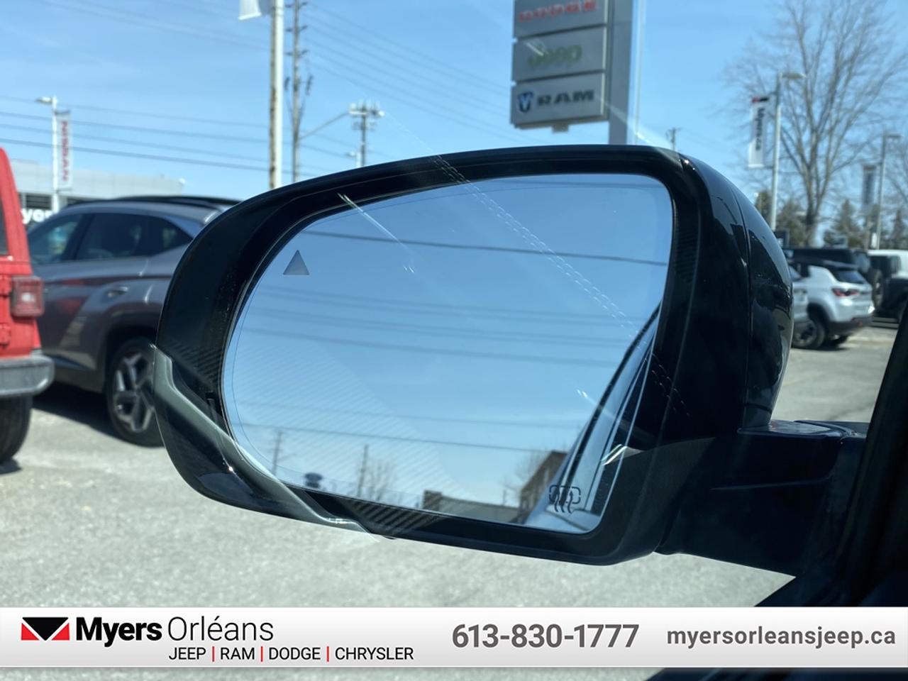 2026 Jeep Cherokee Overland  - $174.79 /Wk Photo